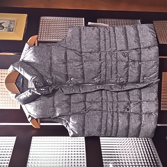 NWT Puffer Vest by Charter Club-Macy's. Color: Shadow Grey. Size Medium. - Picture 2 of 6